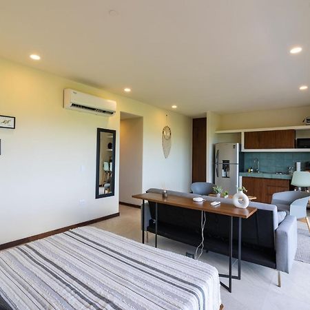 Отель Ocean View Loft In Punta Cocos - D102 Остров Холбокс Экстерьер фото
